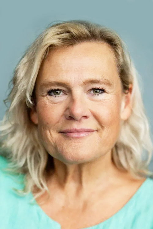 Ella Kenion